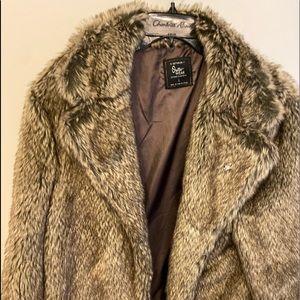 Cotton on women’s beautiful winter coat EUC